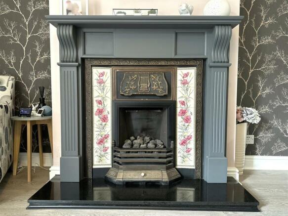 Delightful Fireplace 998a