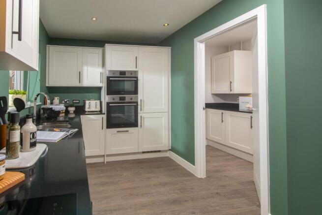 4 bed Detached for sale Image 5