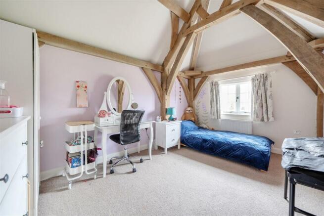 bedroom 4.jpg