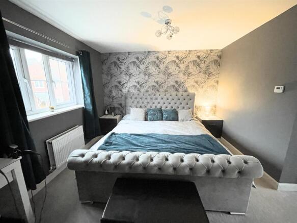 Master Bedrom