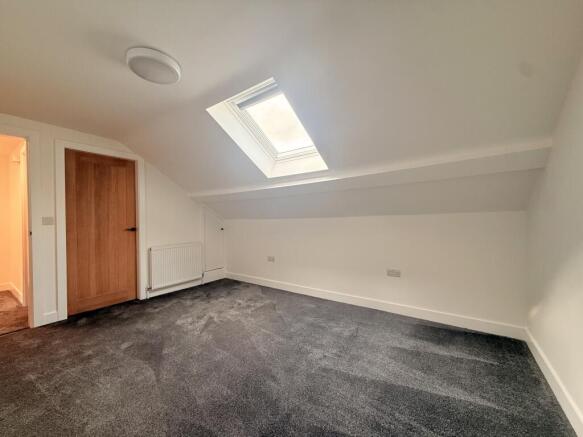 4 bed Bungalow to rent Image 10