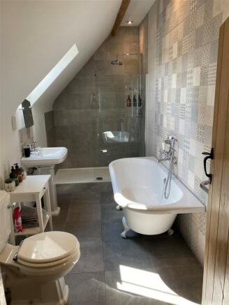 Four Piece Bathroom Suite