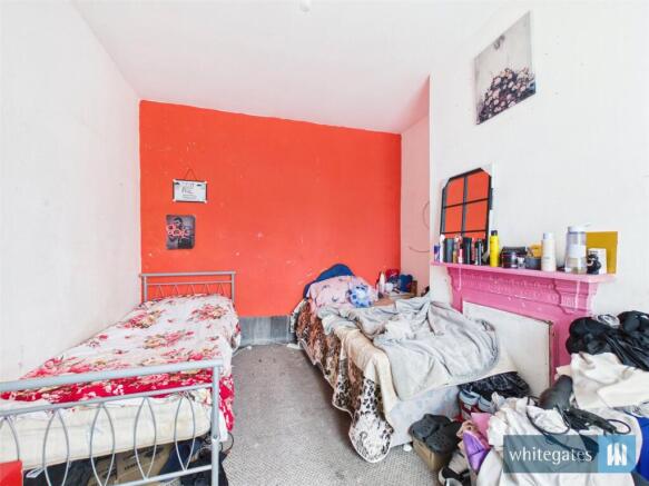 4 bed Terraced for sale Image 8
