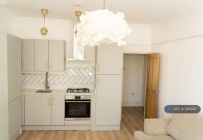 Flat 2, 52, Eastern Road, Romford RM1 3QA