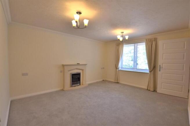 Living Room.JPG