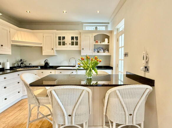5 bed End of Terrace for sale Image 6