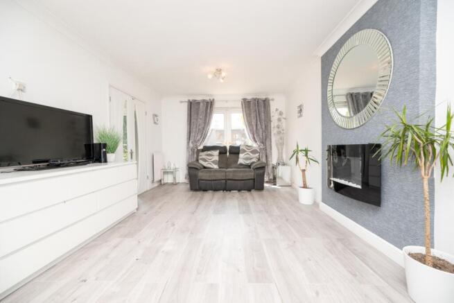 Narraway Grove, TIPTON, DY4 0QH photo 4