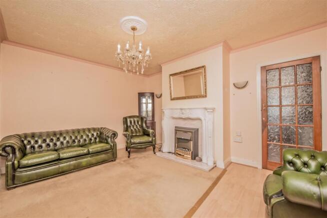 Living Room: