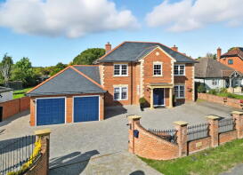 Cluaran House, Southend Road, Sandon, Chelmsford CM2 7TE