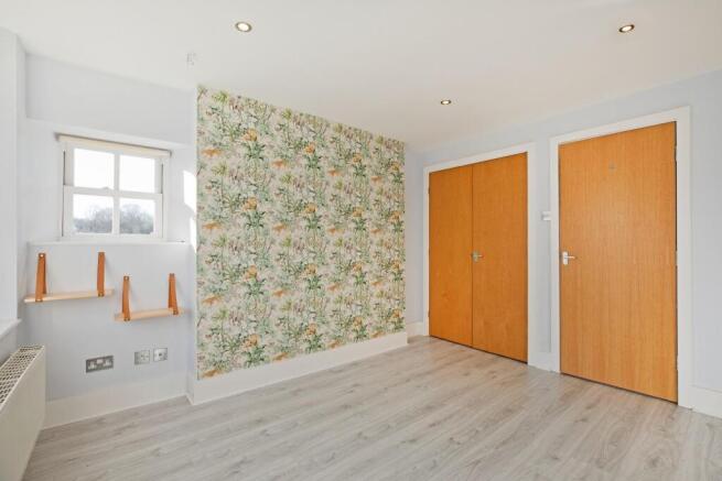 2 bed Semi-Detached for sale Image 6