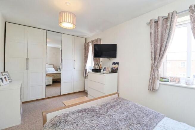 3 bed Semi-Detached for sale Image 9