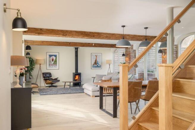 4 bed Barn Conversion for sale Image 7