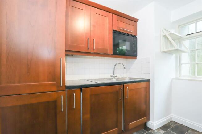 Kitchen 3.jpg