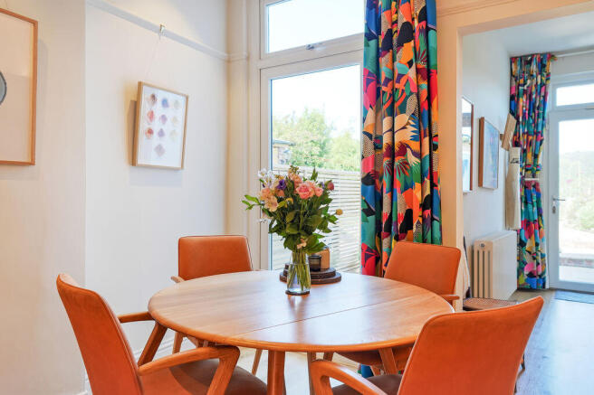 3 bed Terraced for sale Image 11