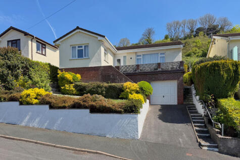 Bronescombe Avenue, Bishopsteignton, TQ14