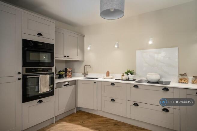 2 bed Flat to rent Image 4