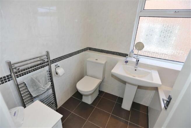 BATHROOM/WC