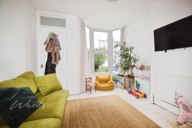 Vale 61 lounge ne...