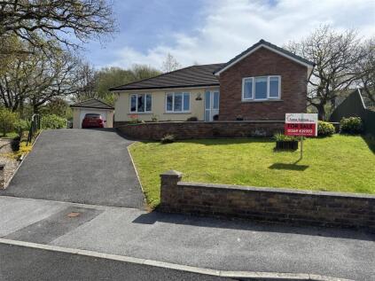 Maes Llewelyn, Glanamman, Ammanford