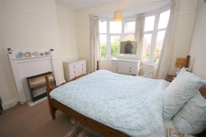 FRONT DOUBLE BEDROOM ONE