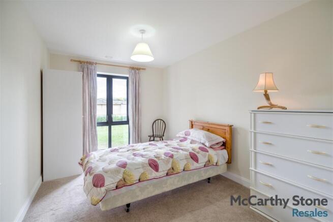 2 bed Apartment for sale Image 8