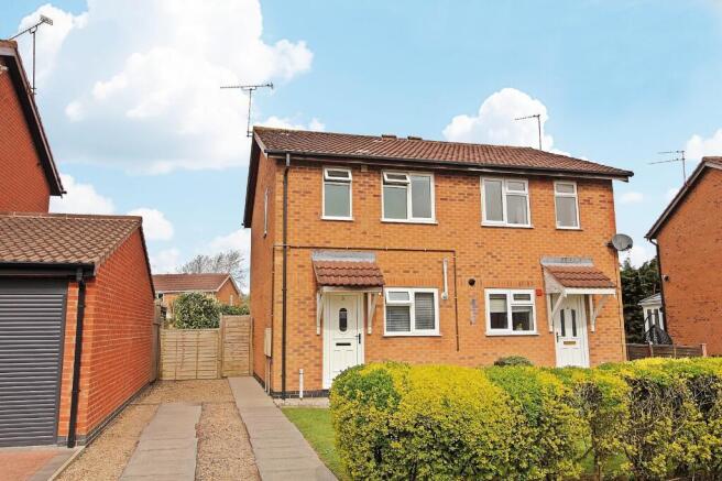 2-bed house on Mablowe Field, Wigston, LE18, £235,000