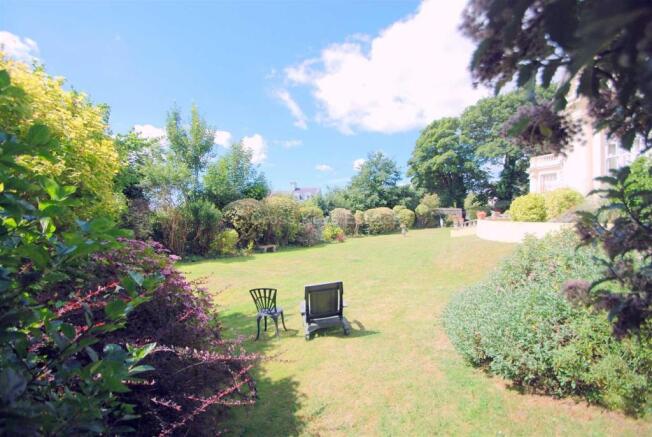 Gardens B.jpg