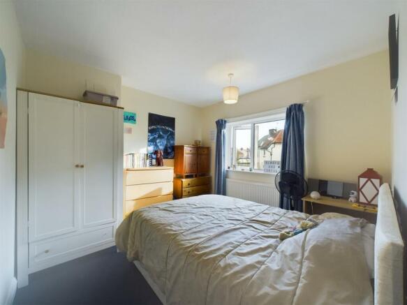 Bed 2 - 3.jpg