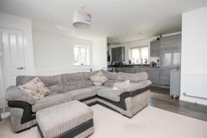 36, Ise Valley Way, Wellingborough NN8 1FQ