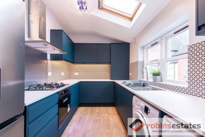 Balour-low-6_1699265