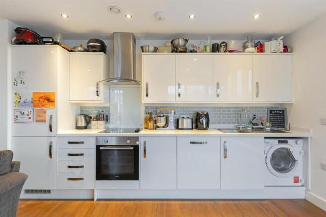 102481_3 Causeway Place 1A The Causeway Goring-by-Sea-12 - Copy_low.jpg