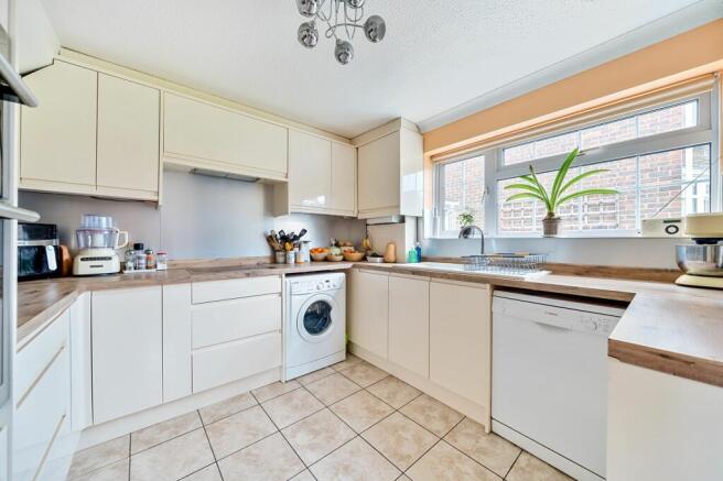Kitchen (1)