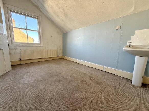 4 bed Flat Share for sale Image 9