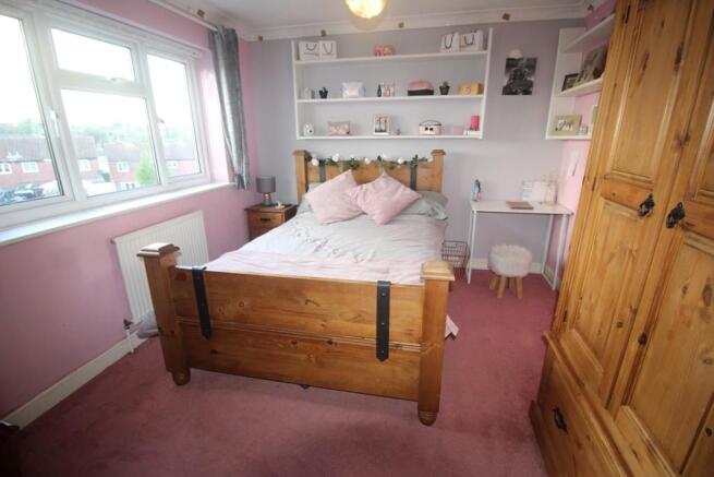 BEDROOM 2