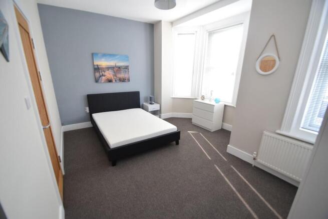 72 Langney Road Bed1.jpg