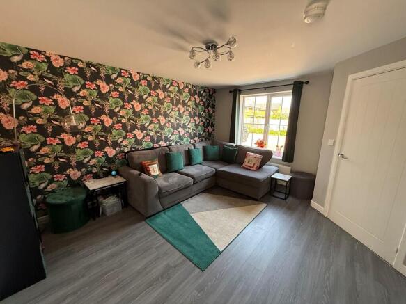 Lounge 1