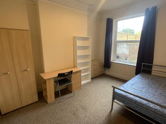 1 bed Terraced to rent Image 11