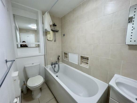 Bathroom.jpeg