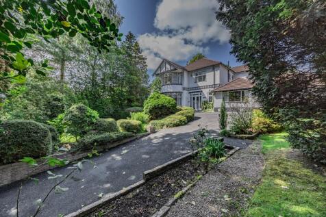 Broadway, Bramhall, SK7