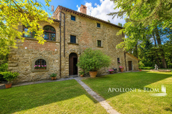 COR1516 Casale con Laghetto -9