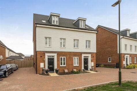 Bittern Avenue, Yapton