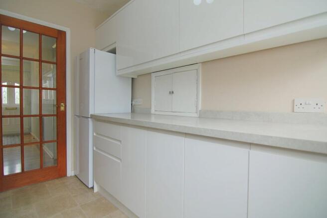 3 bed Terraced for sale Image 8