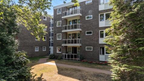 2 Beach Road, Branksome Park, Poole