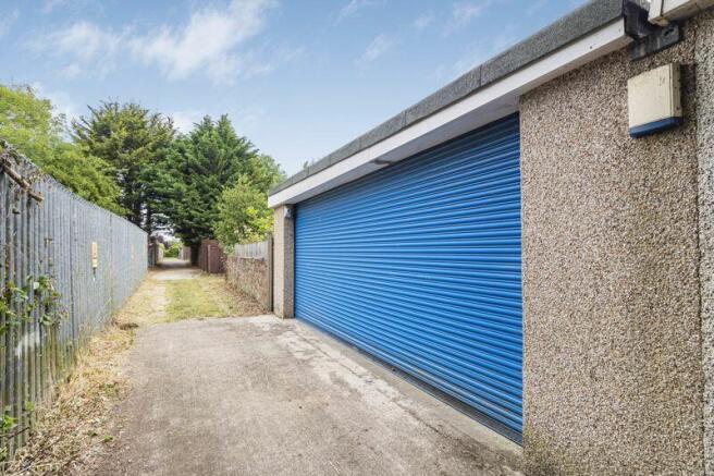 Rear Access / Garage