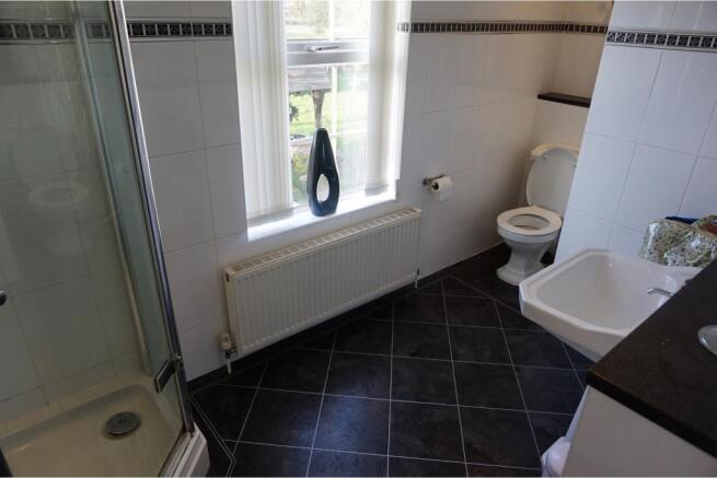 Master En-suite