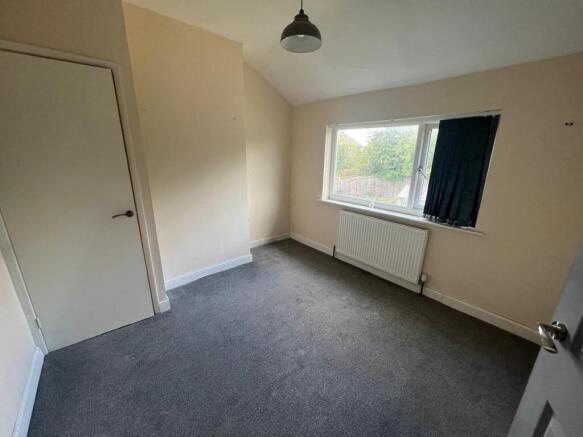 3 bed Semi-Detached for sale Image 11