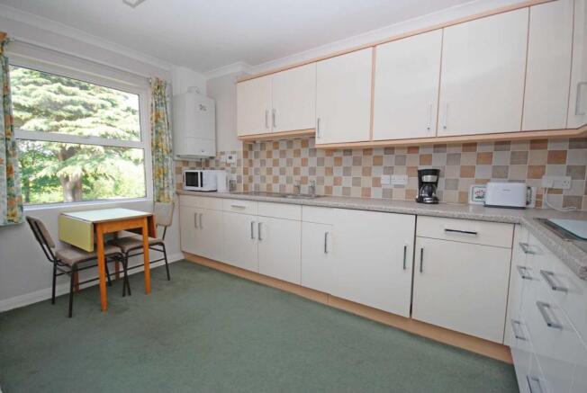 Kitchen/Breakfast Room