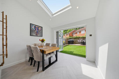 Nursery Close, Capel.