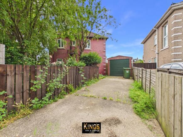 3 bed Semi-Detached for sale Image 12