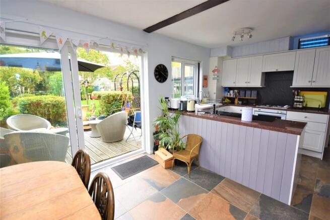 Kitchen diner